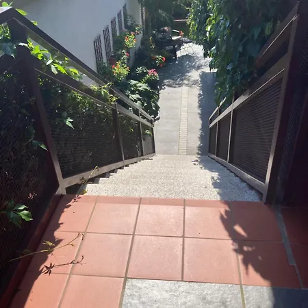아파트 Apartament Niedaleko 2 Jezior